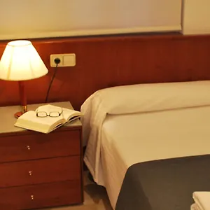 aparthotel-napols.topbarcelonahotels.com/