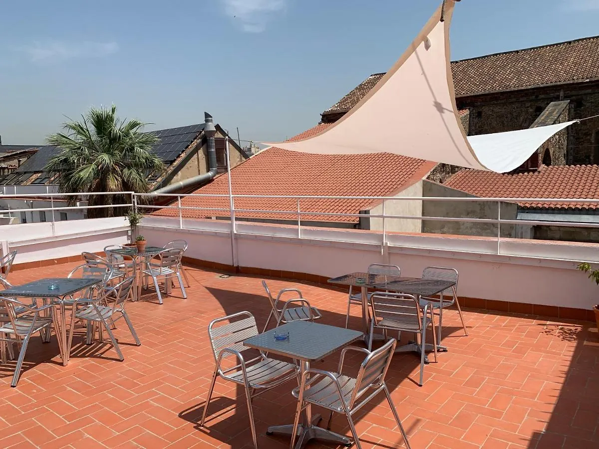 Hostal La Terrassa Barselona Konukevi