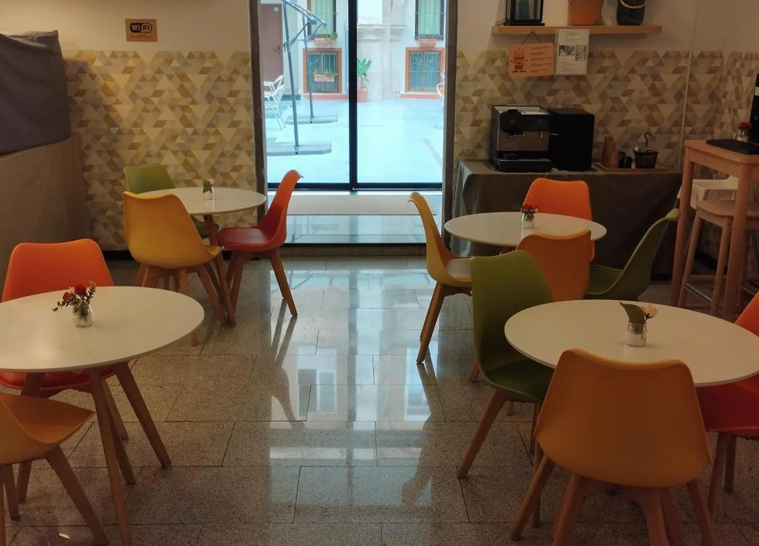 Hostal La Terrassa Βαρκελώνη 0*,  Ισπανία