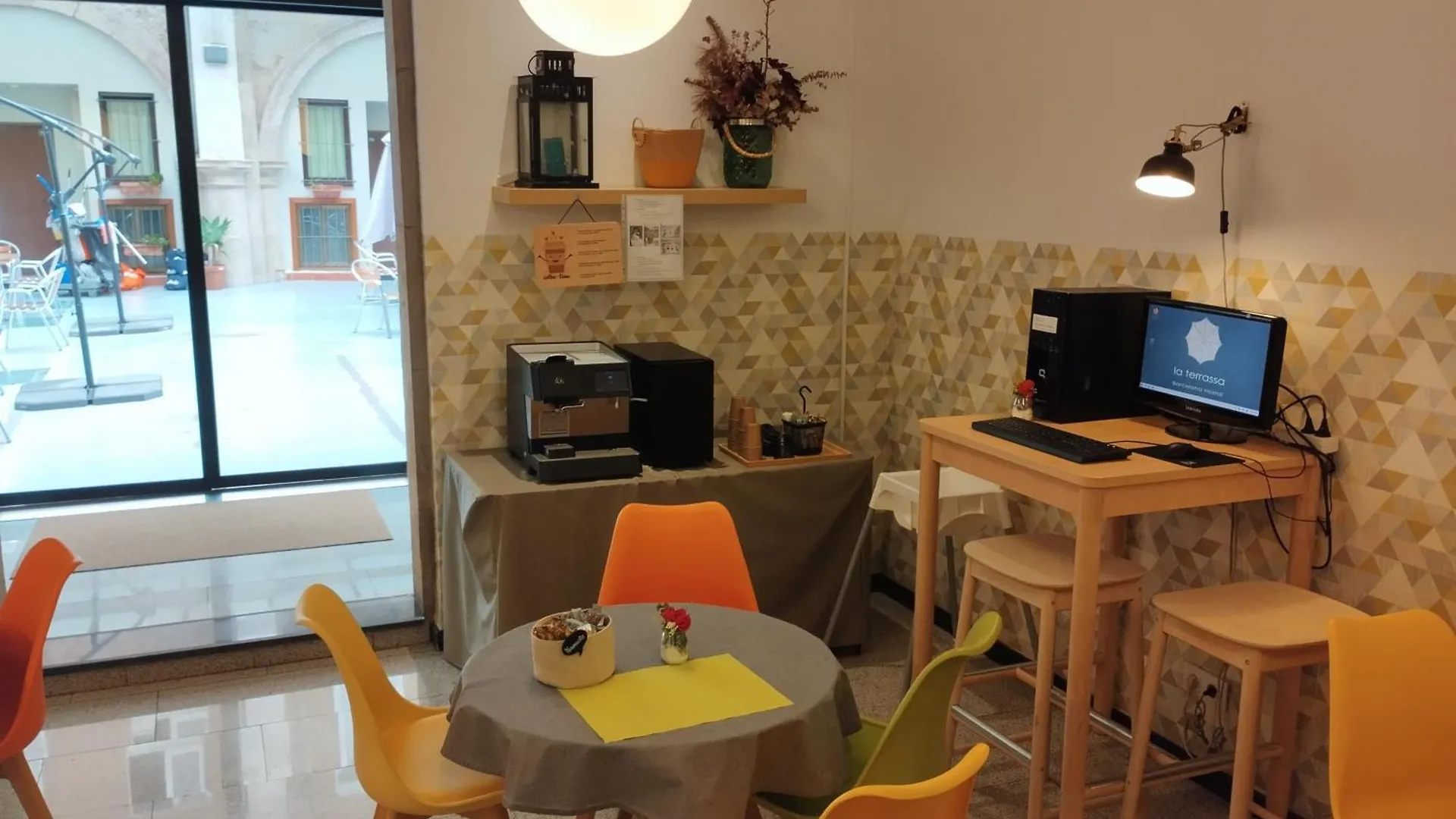 Hostal La Terrassa Barselona İspanya