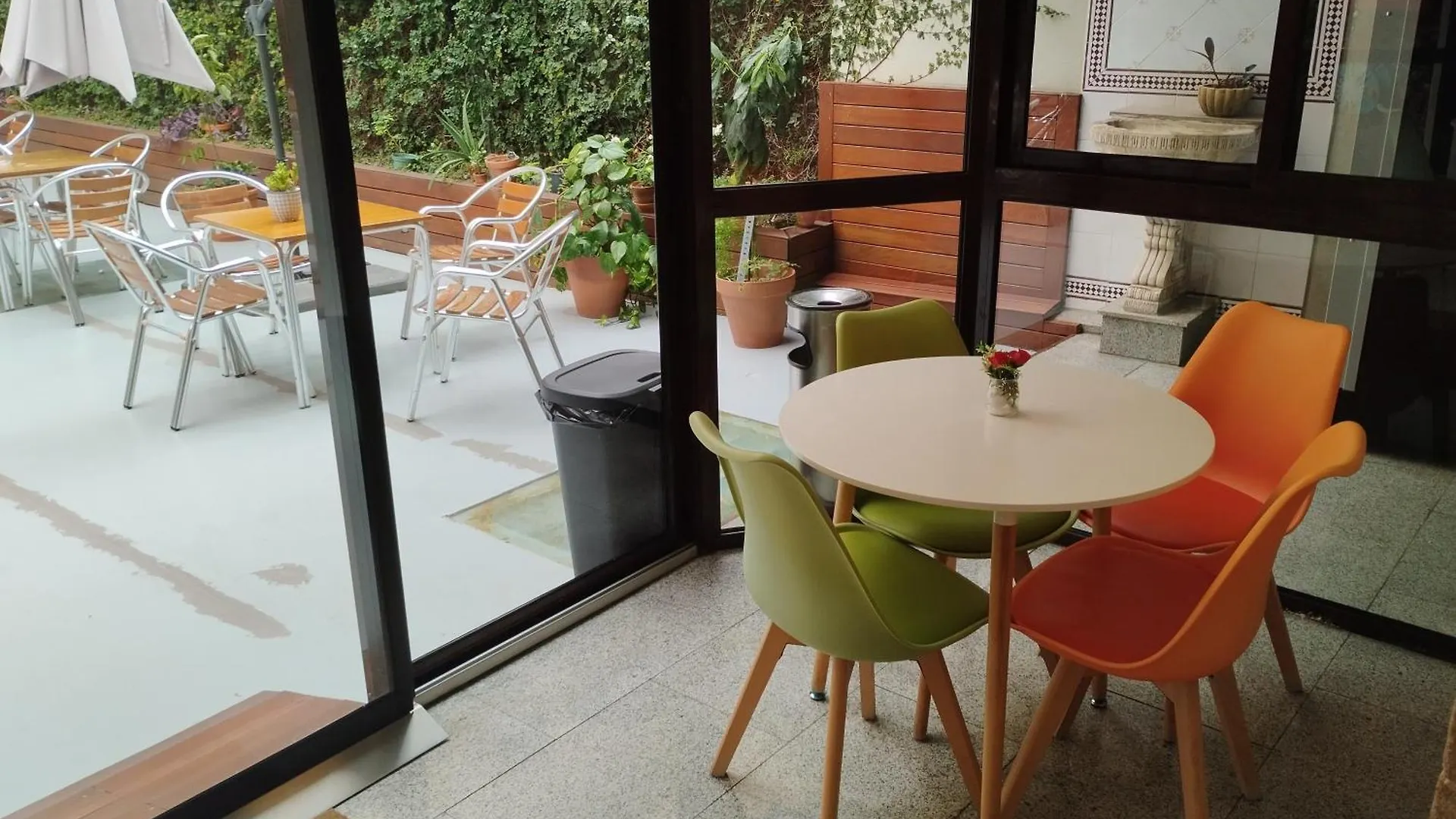Hostal La Terrassa Barselona 0*,  İspanya