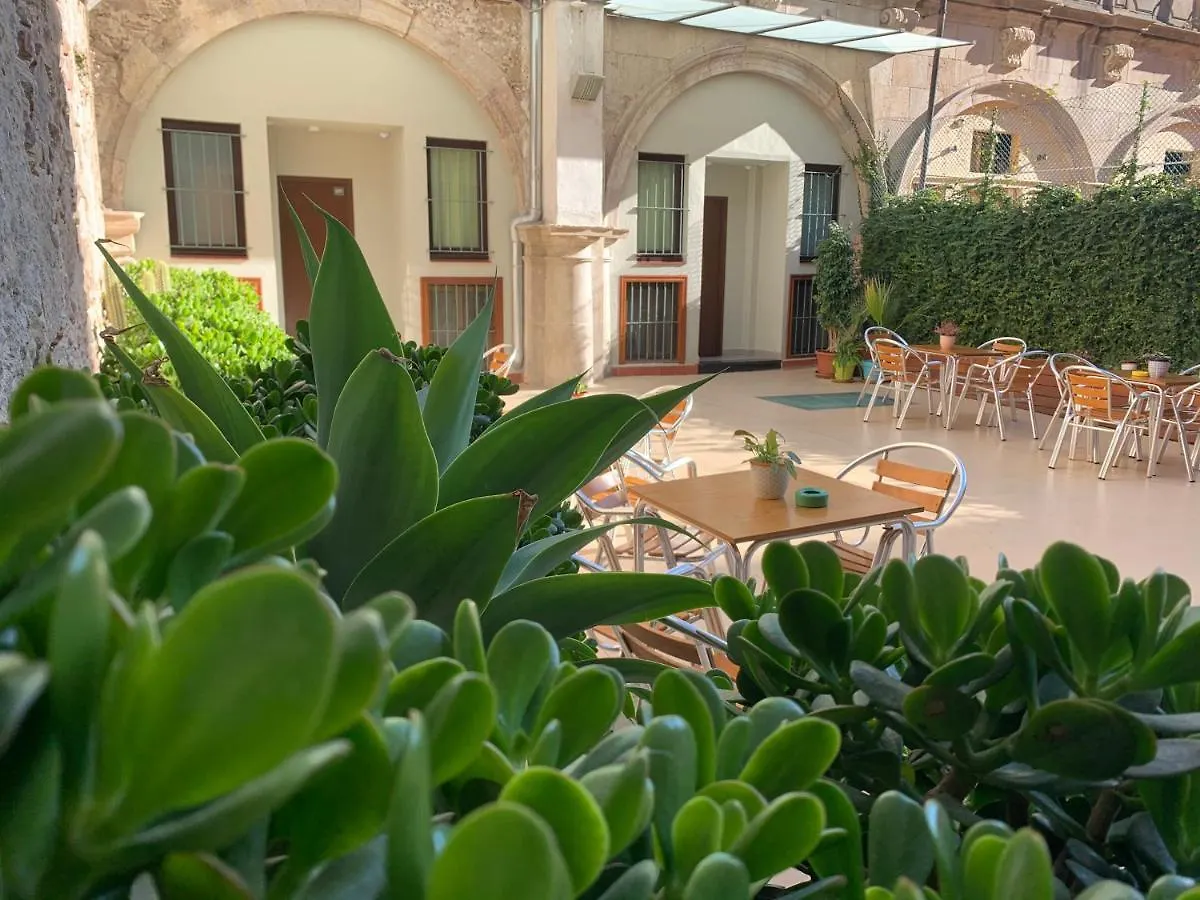 Konukevi Hostal La Terrassa Barselona